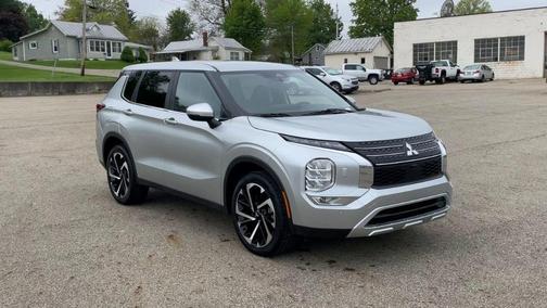 2024 Mitsubishi Outlander SE