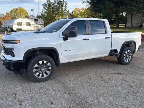 2024 Chevrolet Silverado 2500 Custom