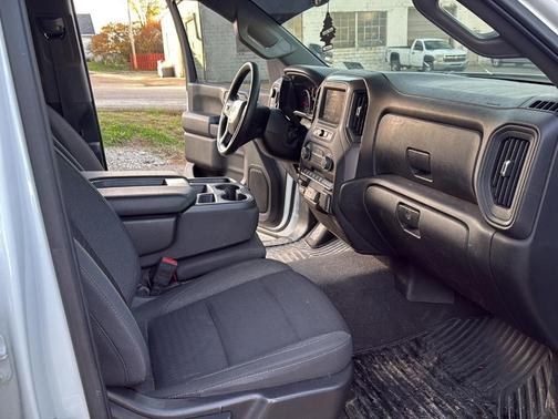 2024 Chevrolet Silverado 2500 Custom