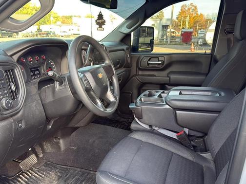 2024 Chevrolet Silverado 2500 Custom