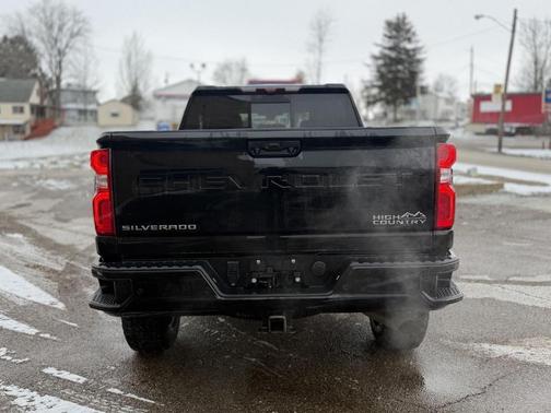 2022 Chevrolet Silverado 3500 High Country