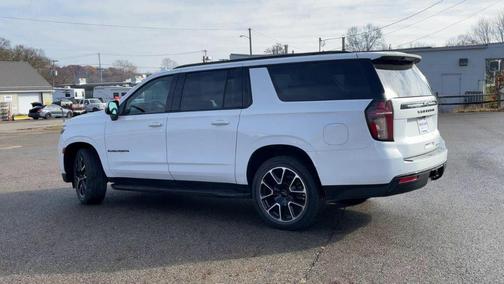 2023 Chevrolet Suburban RST