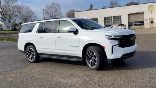 2023 Chevrolet Suburban RST