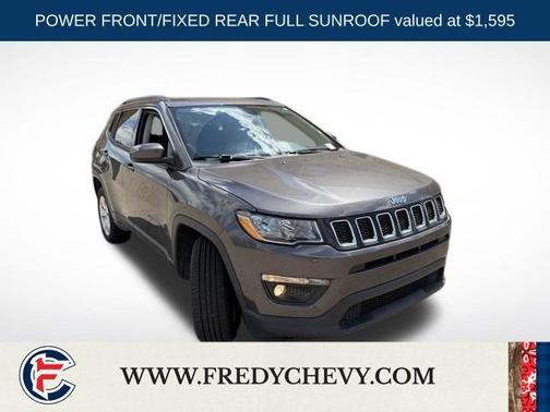 Granite Crystal Clearcoat Metallic 2019 Jeep Compass Latitude