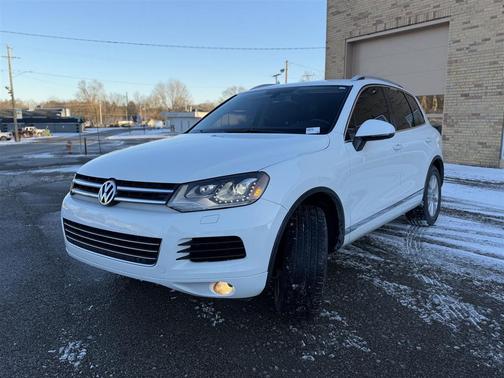 2014 Volkswagen Touareg Sport