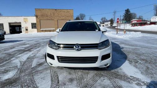 2014 Volkswagen Touareg Sport