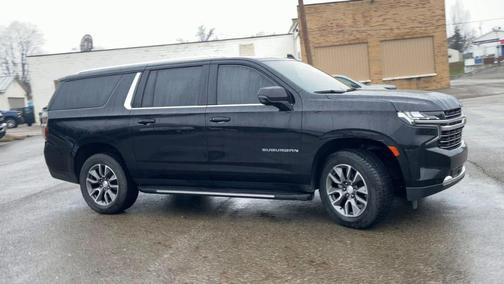 2022 Chevrolet Suburban LT