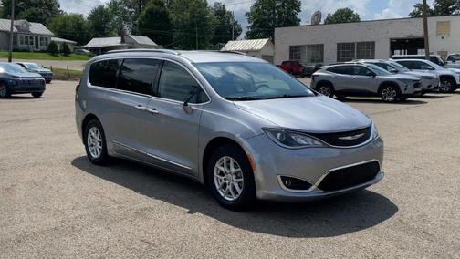 2020 Chrysler Pacifica Touring-L