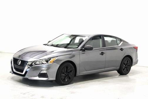 Photo 4 of 21 of 2020 Nissan Altima 2.5 S