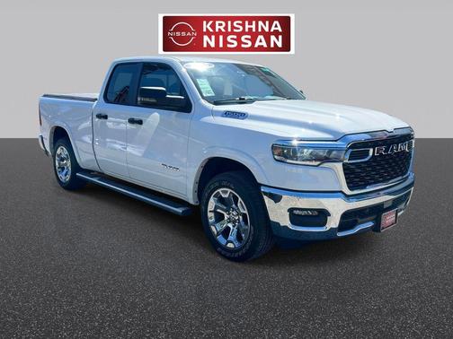 Bright White Clearcoat 2025 RAM 1500 Big Horn/Lone Star