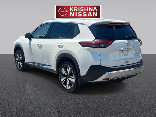 White 2023 Nissan Rogue Platinum