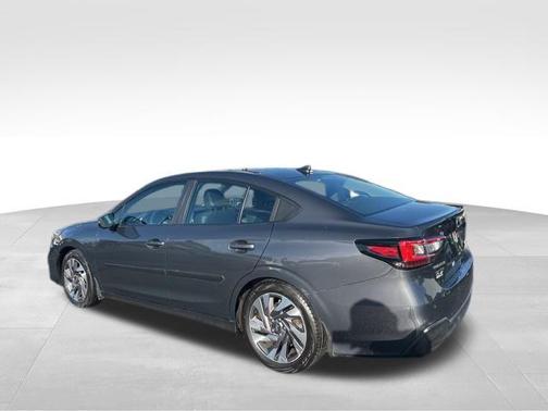 2023 Subaru Legacy 