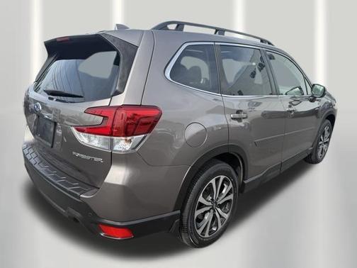 Brilliant Bronze Metallic 2023 Subaru Forester Limited