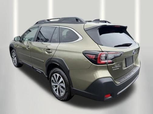Autumn Green Metallic 2025 Subaru Outback Premium