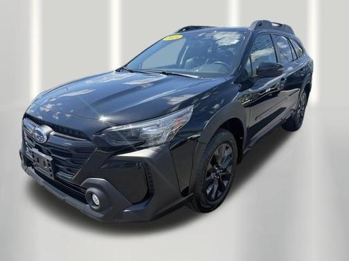 Crystal Black Silica 2023 Subaru Outback Onyx Edition