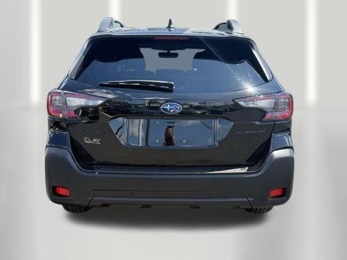Crystal Black Silica 2023 Subaru Outback Onyx Edition
