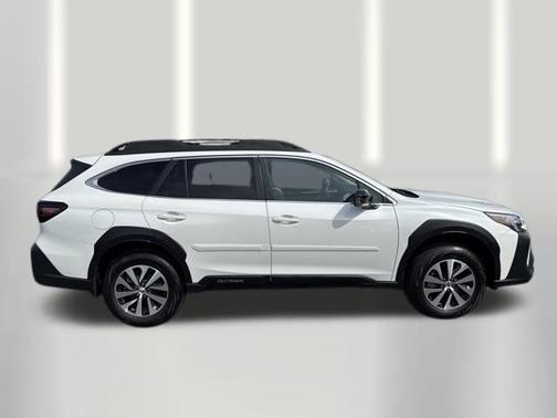 Crystal White Pearl 2025 Subaru Outback Premium