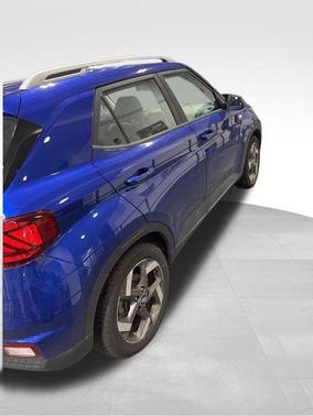 2022 Hyundai VENUE SEL