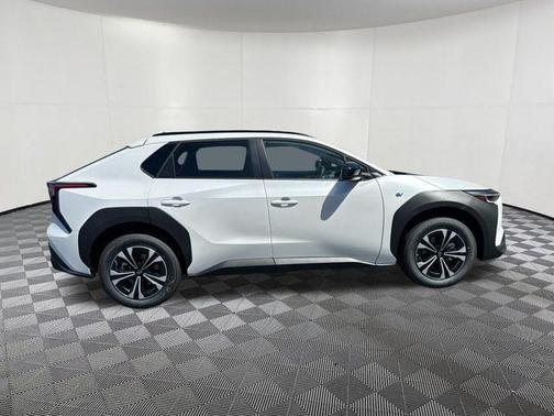 2025 Subaru Solterra Premium
