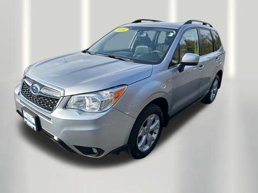 Ice Silver Metallic 2016 Subaru Forester 2.5i Limited