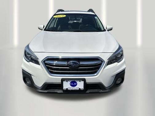 Crystal White Pearl 2019 Subaru Outback 2.5i Limited