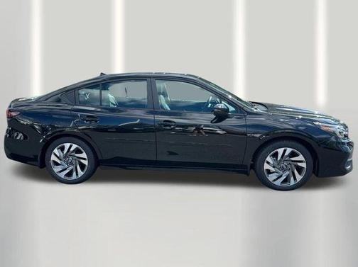 Crystal Black Silica 2025 Subaru Legacy