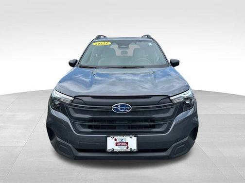 2025 Subaru Forester Base