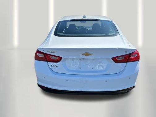 Summit White 2024 Chevrolet Malibu LT