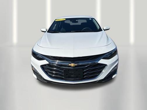 Summit White 2024 Chevrolet Malibu LT