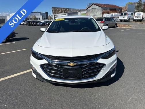 Summit White 2024 Chevrolet Malibu LT