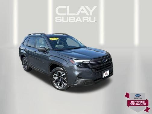 Magnetite Gray Metallic 2025 Subaru Forester Premium