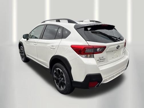 Crystal White Pearl 2022 Subaru Crosstrek Premium