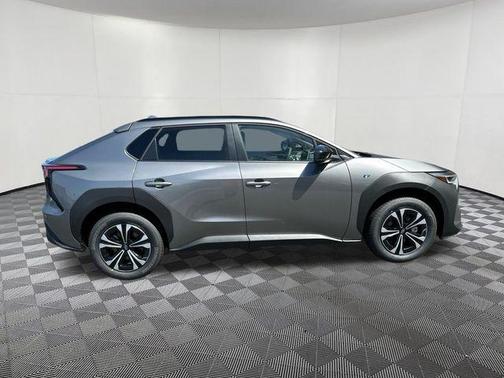 2025 Subaru Solterra Premium