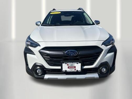 Crystal White Pearl 2025 Subaru Outback Touring