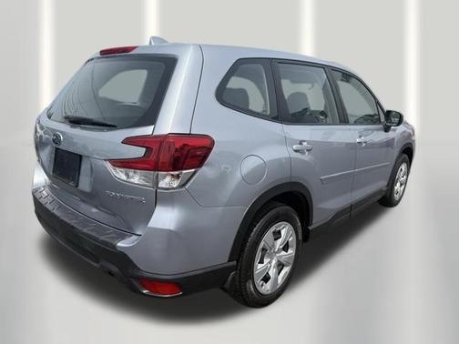 Ice Silver Metallic 2020 Subaru Forester