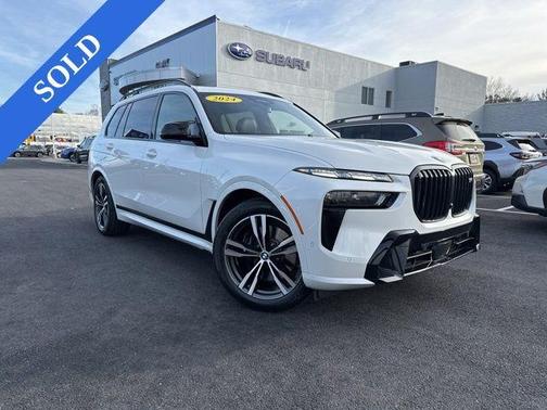 Alpine White 2024 BMW X7 M60i