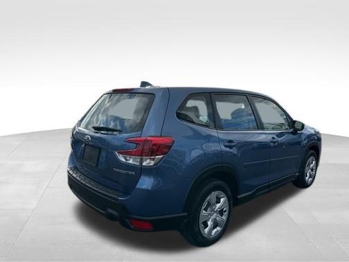 2023 Subaru Forester Base (CVT)