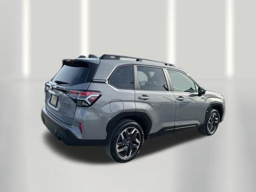 2025 Subaru Forester Hybrid Premium Hybrid