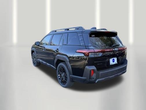 Crystal Black Silica 2026 Subaru Outback Limited XT