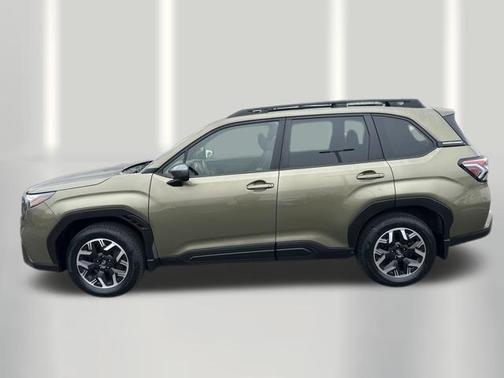 Autumn Green Metallic 2025 Subaru Forester Premium
