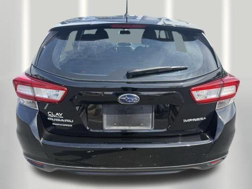 Crystal Black Silica 2019 Subaru Impreza 2.0i