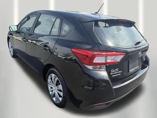 Crystal Black Silica 2019 Subaru Impreza 2.0i