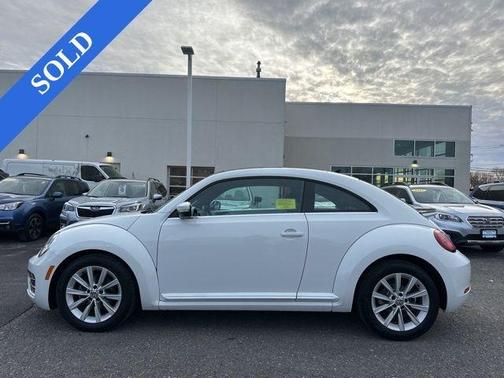 2019 Volkswagen Beetle 2.0T SE