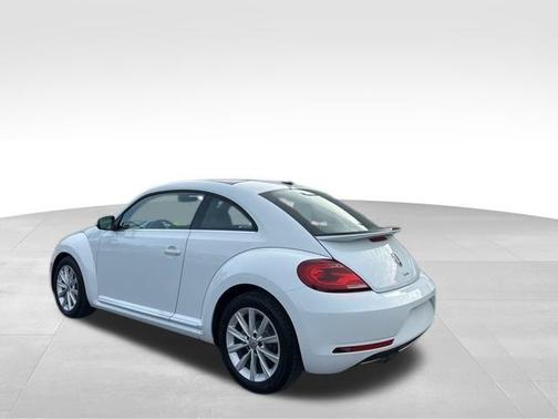 2019 Volkswagen Beetle 2.0T SE