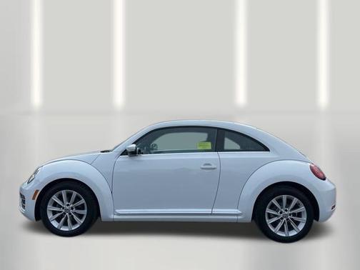 2019 Volkswagen Beetle 2.0T SE
