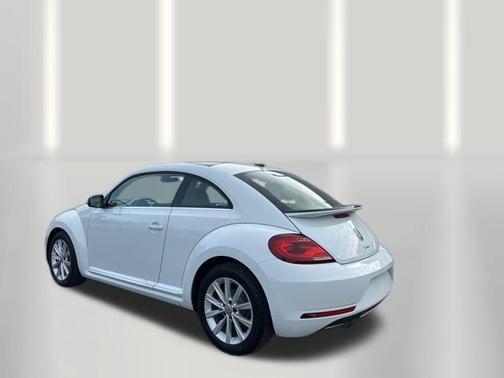 2019 Volkswagen Beetle 2.0T SE