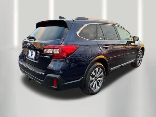 2018 Subaru Outback 2.5i Touring
