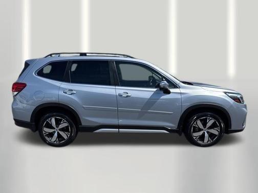 Ice Silver Metallic 2020 Subaru Forester Touring