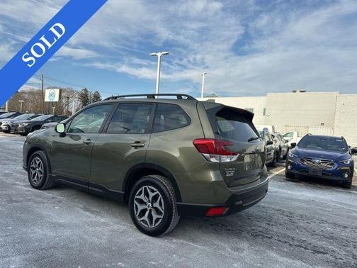 2022 Subaru Forester Premium