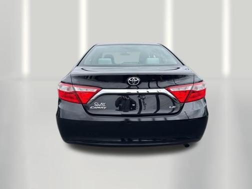 Midnight Black Metallic 2016 Toyota Camry LE